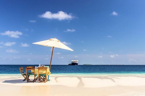 Banco de arena Maafushi Maldivas
